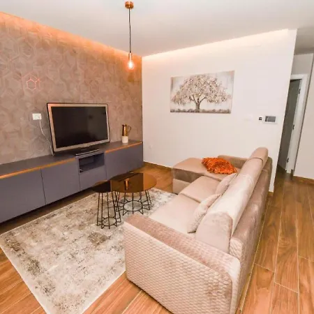 Calypso Royal Apartment *