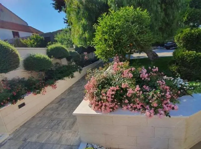 Calypso Royal Διαμέρισμα *