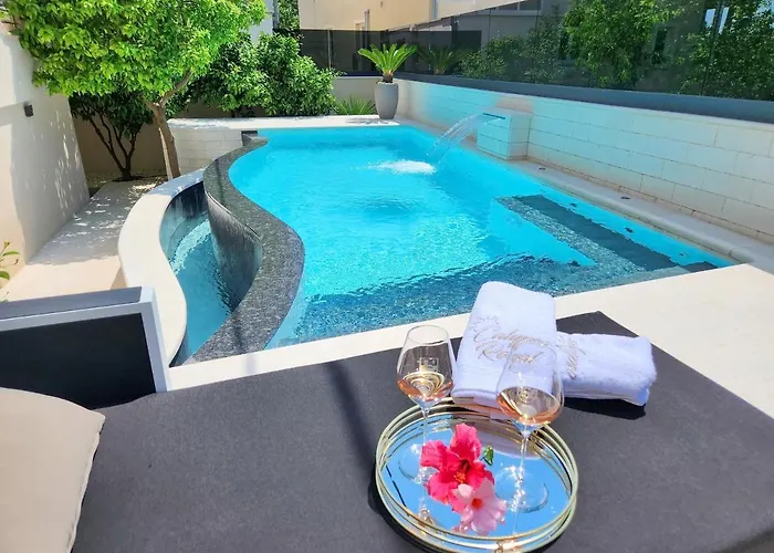 Calypso Royal Διαμέρισμα *